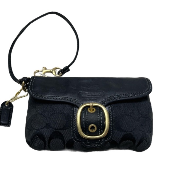 Coach Accessories - 💚Coach Bleecker Signature Black Canvas Leather Trim🩷
Buckle Wrislet💚